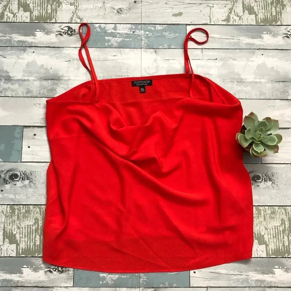 ❤️TopShop Spaghetti Strap Tank - Picture 1 of 4